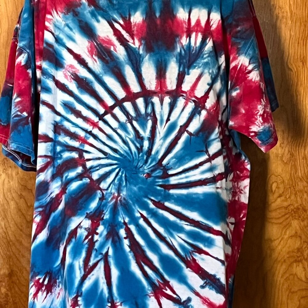 Fruit of the Loom Tie Dye T-shirt - Red, White, Blue - Unisex - XL - Picture 3 of 4